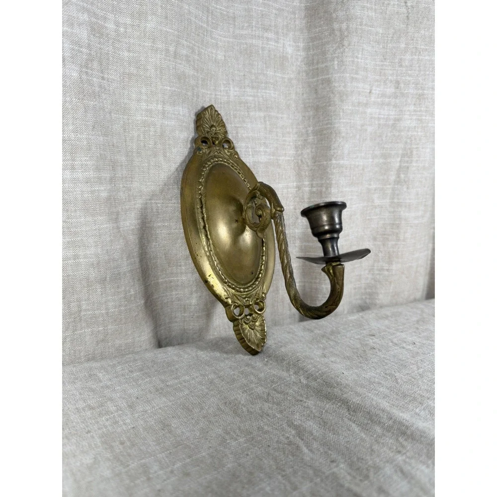 Wall Sconce Good Vintage Ornate Brass Oval Shell Scroll Taper Candle Holder